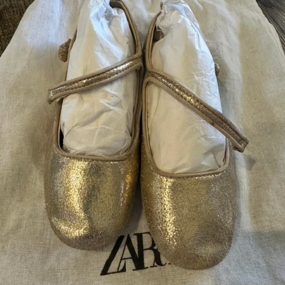 Zara Gold Dress Shoes Elegant and Stylish